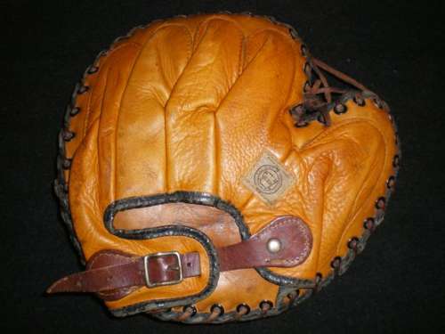 A.J. Reach Catchers Mitt 4 Back